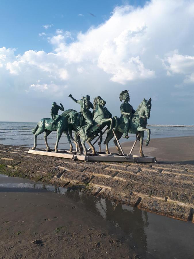 Vakantiehuis 6 Pers, Oostduinkerke Aan Zee コクセッド エクステリア 写真